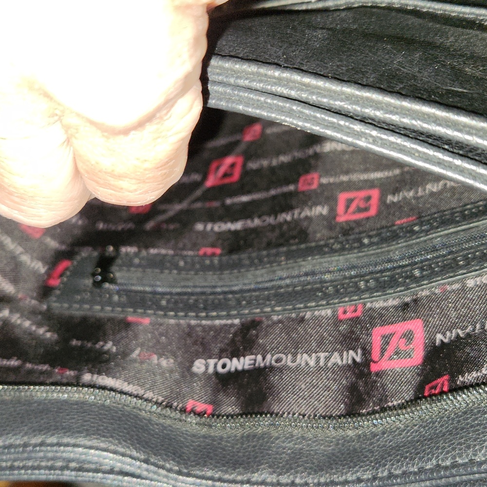 Stone Mountain Leather purse - Picture 5 of 10